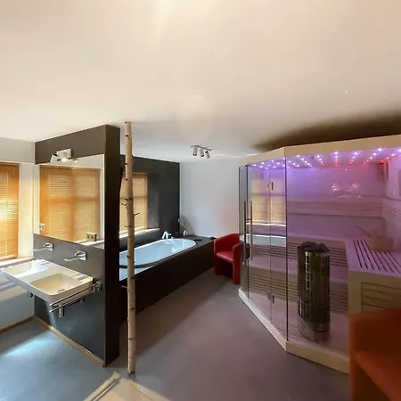 Luxus Fachwerkhaus Mit Sauna & Pool Buschvitz