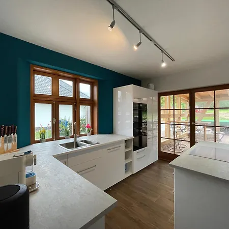 Luxus Fachwerkhaus Mit Sauna & Pool Сasa de vacaciones Buschvitz